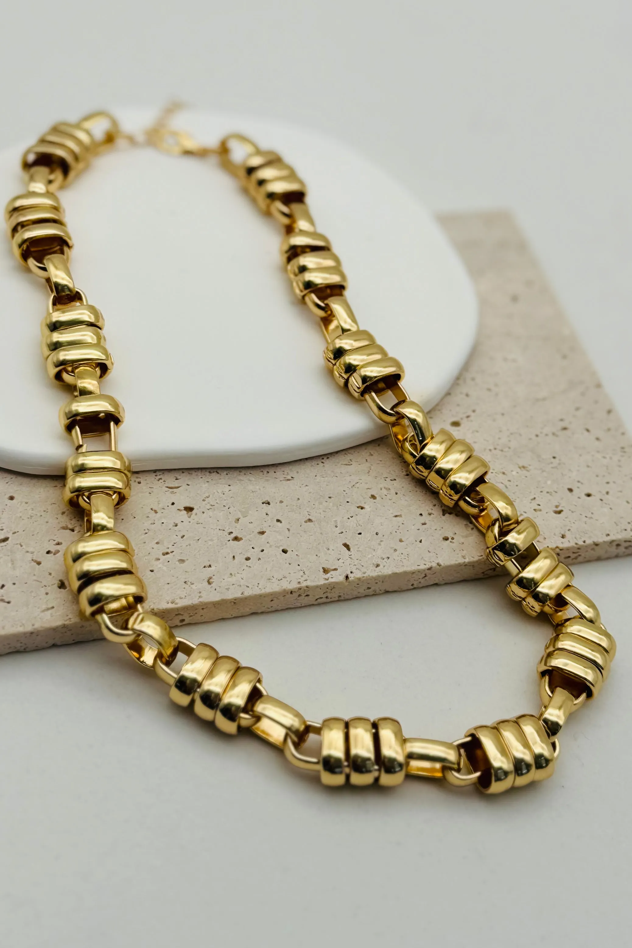 Chunky Linked Necklace